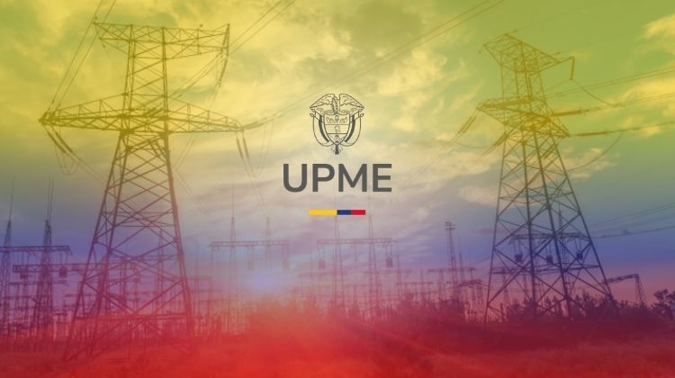 A LAS AFUERAS DE LA REALIDAD