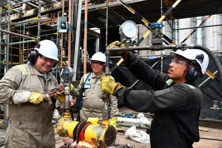 LA MALA HORA DEL PETRÓLEO EN COLOMBIA